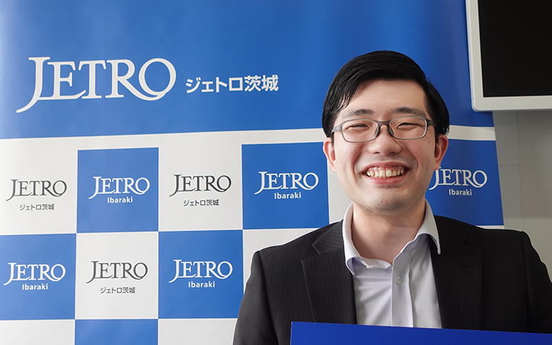日本と世界をつなぐ。